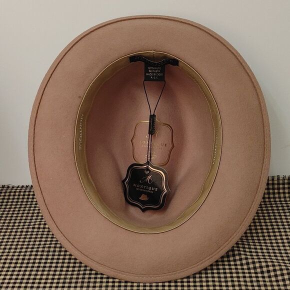 MEN'S MONTIQUE TAN 100% WOOL FELT 2 1/4" BRIM FEDORA HAT. H62 - Picture 5 of 8